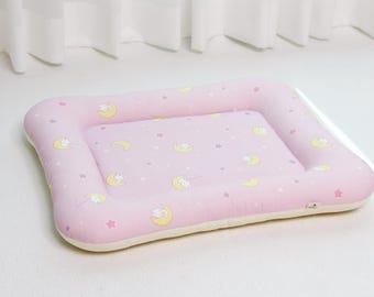 Rektangulär fluffig bädd för kaniner (Månkanin)