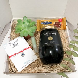 Men&#39;s Gift Box •Best Friend Gift Box • Birthday Unique Gift • Male Birthday Gift Basket • Personalized Gifts • Curated Gift Box