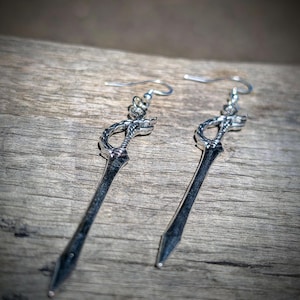 Duelist&#39;s Rapier Earrings - Duelist Wear, Sword Art Earrings, Ranger Earrings, Silver, Steel, Gaming, Renfaire, Fantasy, Medieval Jewellery