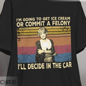 Koszulka z napisem „Idę po lody albo popełnię przestępstwo” – zabawna, chaotyczna koszulka z cytatem – koszulka z grafiką i humorystycznym memem – unisex