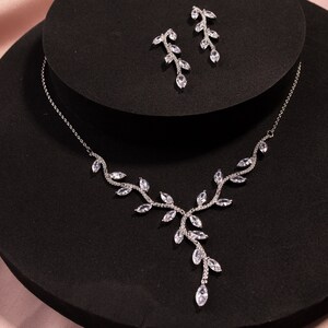 bridal necklace set with leaf earrings silver wedding necklace set bridal necklace and earrings Swarovski wedding chain necklace