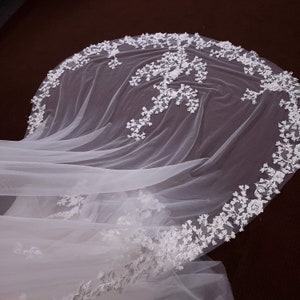 3d floral Wedding veil elegant bridal veil one layer cathedral veil 3d petals wedding veil long veil with custom edge work