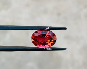 Faceted Pink Tourmaline Gemstone: Oval Cut, 3.80 Carat (11x9x5mm)