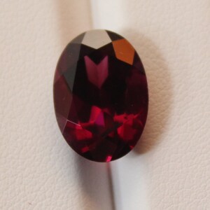100% Natural  Rhodolite Garnet Faceted Oval, Rhodolite Garnet Faceted Gemstone, size 14X10X6 mm, Natural Rhodolite Garnet, Garnet