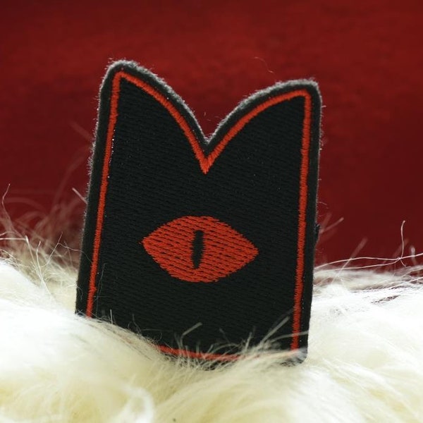 Red crown Embroidered Patch