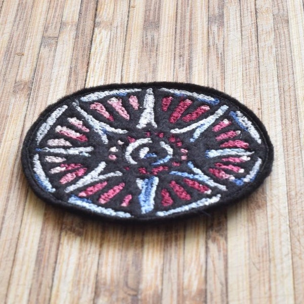 Hollow Knight Inspired Wayward Compass Charm Embroidered Sew-on Patch
