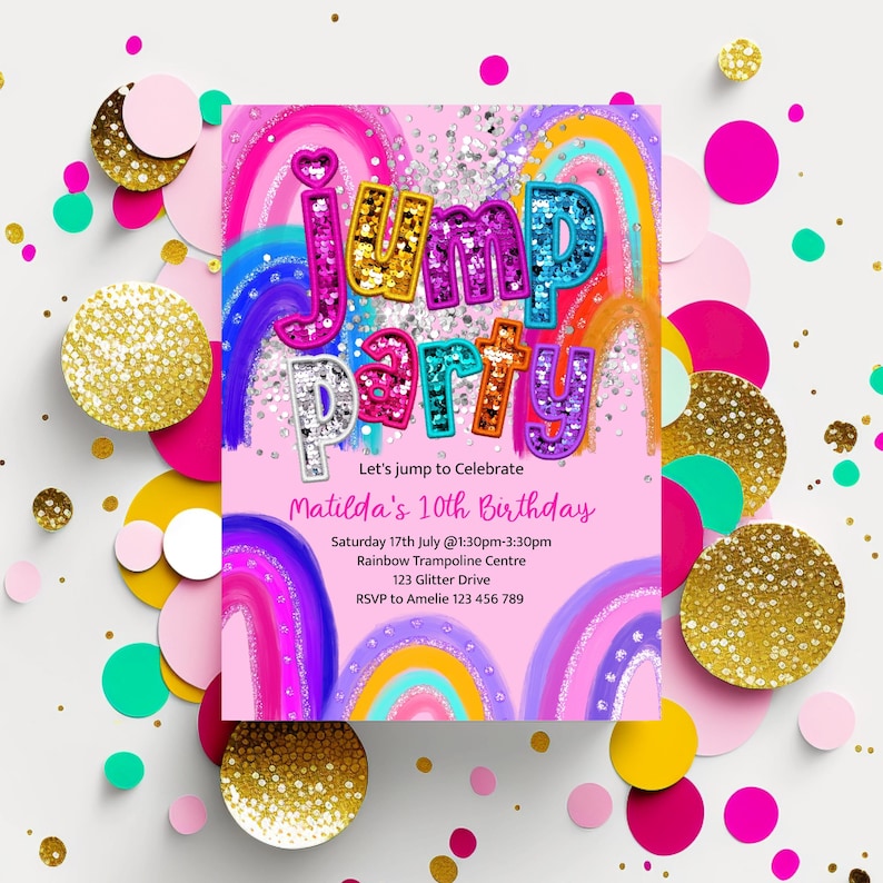 Puede incluir: Una invitaci&oacute;n de cumplea&ntilde;os rosa con un fondo de arco&iacute;ris y las palabras "Jump Party" en letras brillantes. La invitaci&oacute;n es para el d&eacute;cimo cumplea&ntilde;os de Matilda e incluye la fecha, la hora, el lugar y la informaci&oacute;n de RSVP.