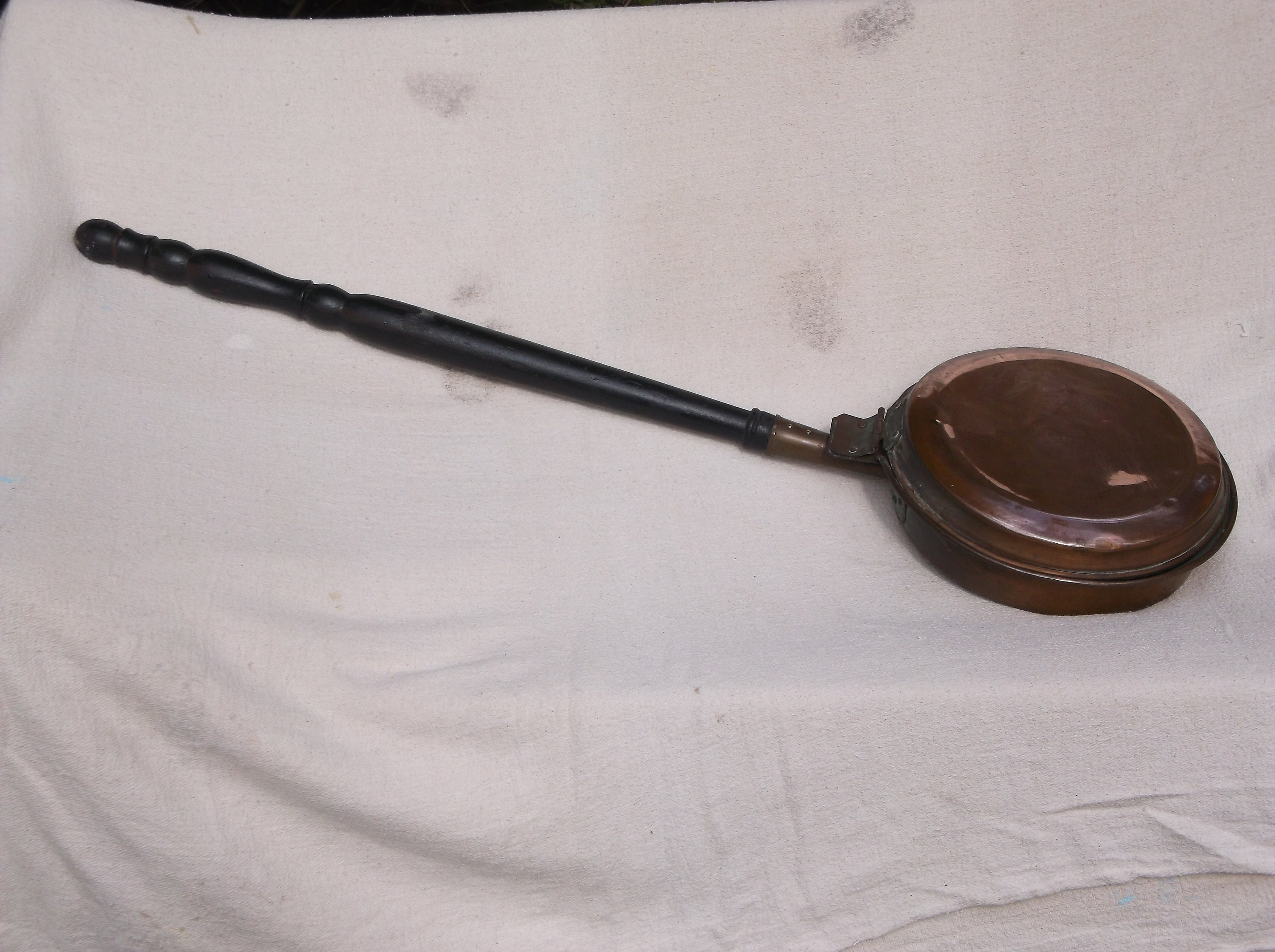Bed Warming Pan - Etsy Canada