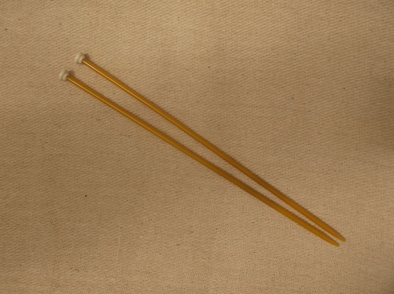 Knitting Needles — Loop Knitting