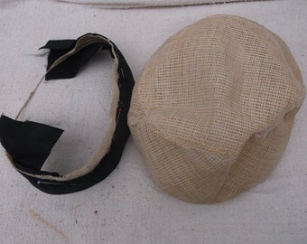 Chapeau blanc, doublure de chapeau, corps de chapeau vintage, raideur de chapeau, morceau de chapeau de Buckram