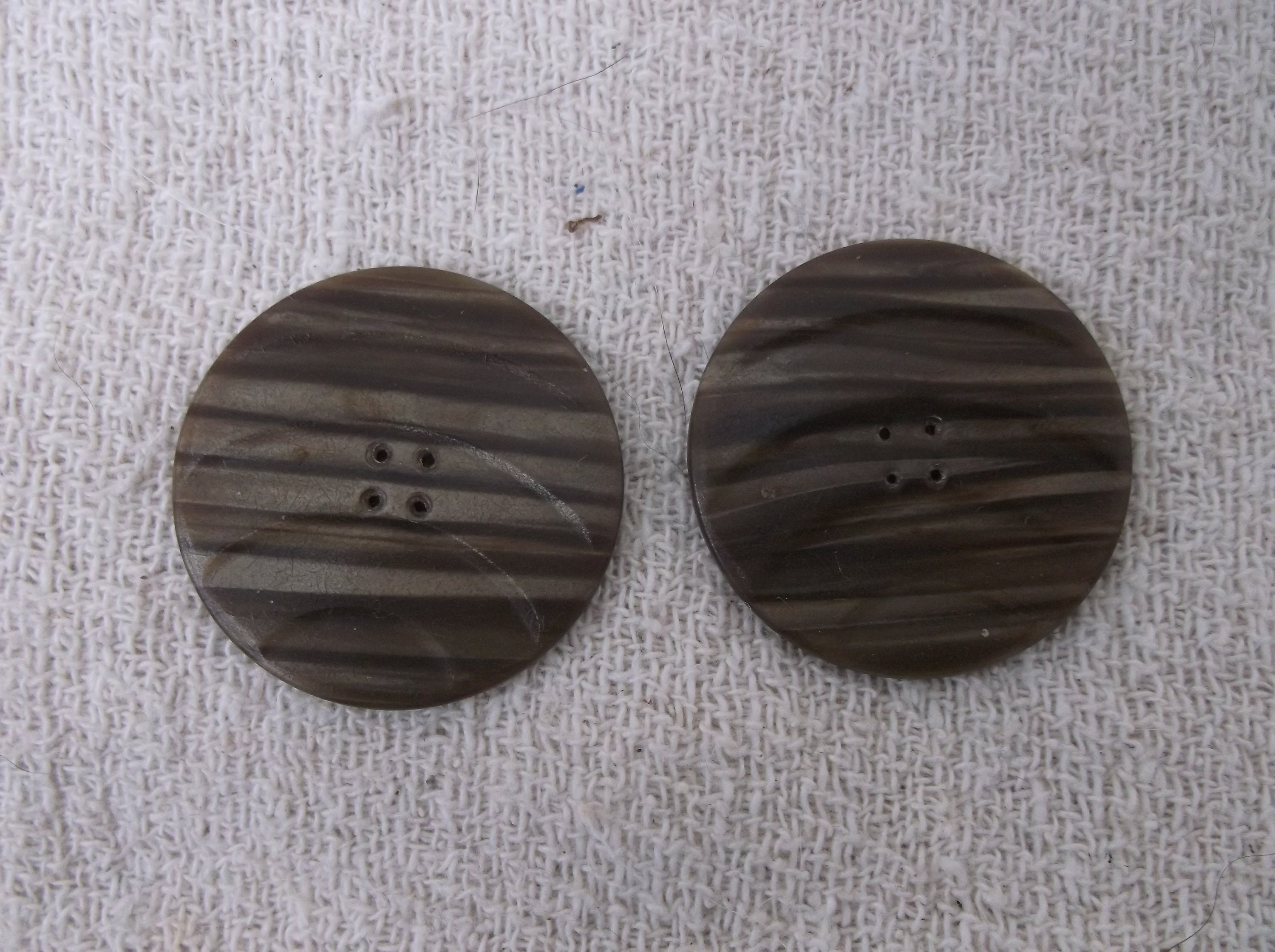 Large Four Holed Buttons Flat Vintage Buttons Wood Effect - Etsy Norway
