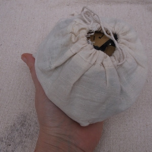 Vintage Muslin Drawstring Pouch: 1960s Trinket Bag