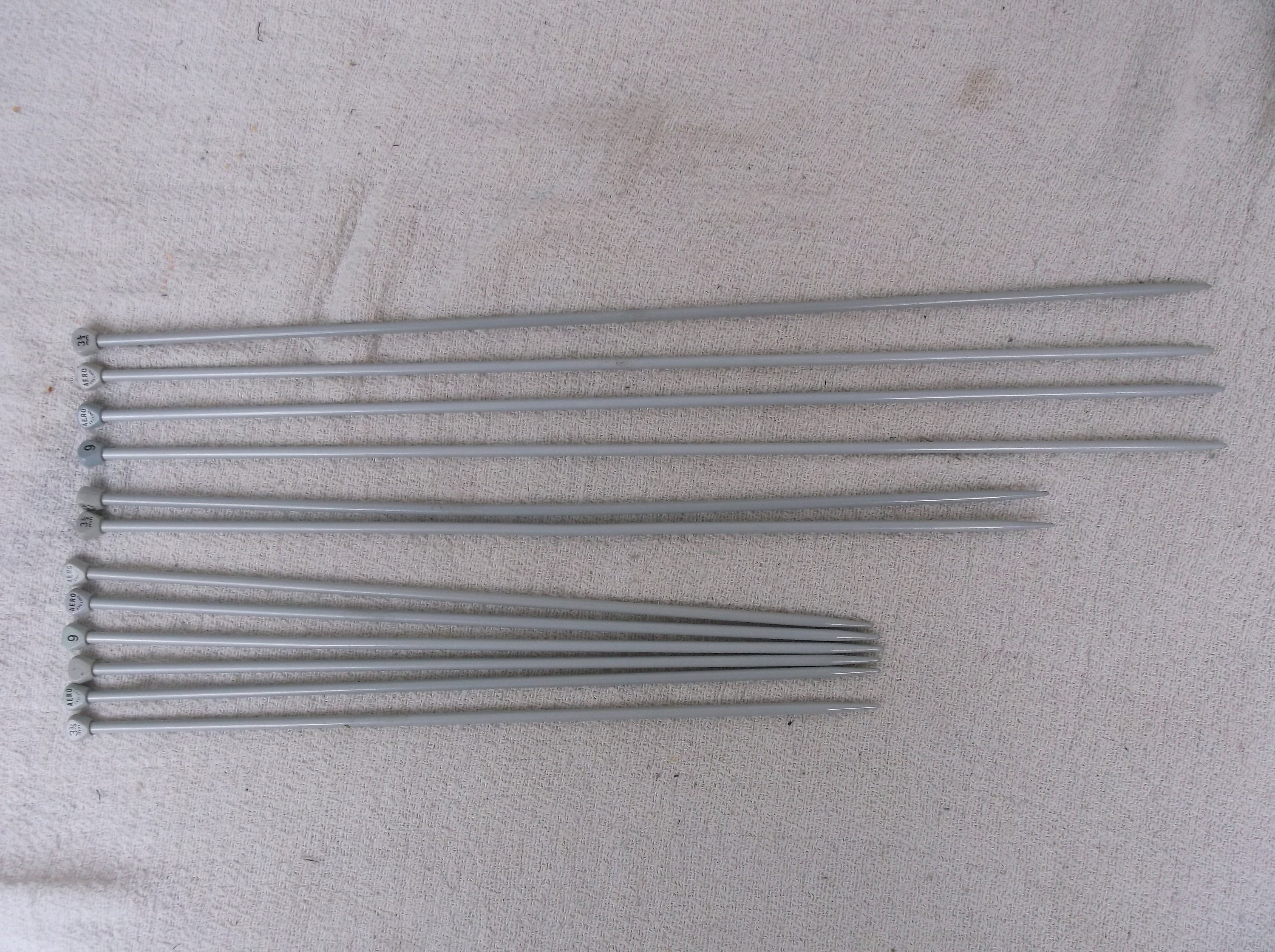 Aero knitting needles, size 9, 3.75 mm, metal knitting pins