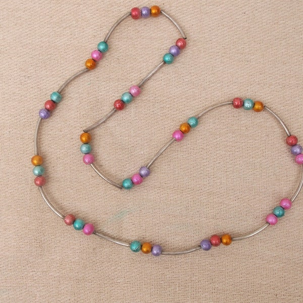 Collier de perles, bijoux d’habillage, bijoux fantaisie, perles arc-en-ciel pastel