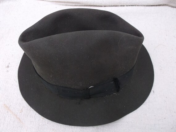 Vintage trilby style gents hat
