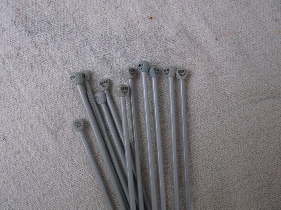 Aero Knitting Needles, Size 7, 4.5 Mm, Metal Knitting Pins 