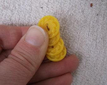 Vintage Yellow Flower Buttons: 1970s Plastic Daisy, Set of 4