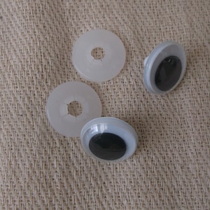 Toy eyes, teddy bear eyes, plushie eyes, wobbly eyes, googly eyes