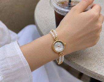 Horloge met zoetwaterparels en parelarmband voor dames. Een perfect huwelijksgeschenk, verjaardagscadeau, jubileumcadeau, cadeau voor haar, kerstcadeau voor je vrouw.