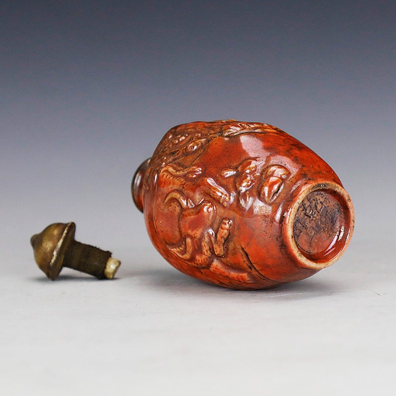 Red Chinese porcelain art antique Handmade 18th Century Ceramic snuff bottles collection