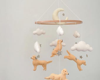 Mobile per neonati a forma di cane / Decorazione per culla in feltro con Golden Retriever / Mobile fatto a mano con stelle e nuvole per cameretta a tema cane