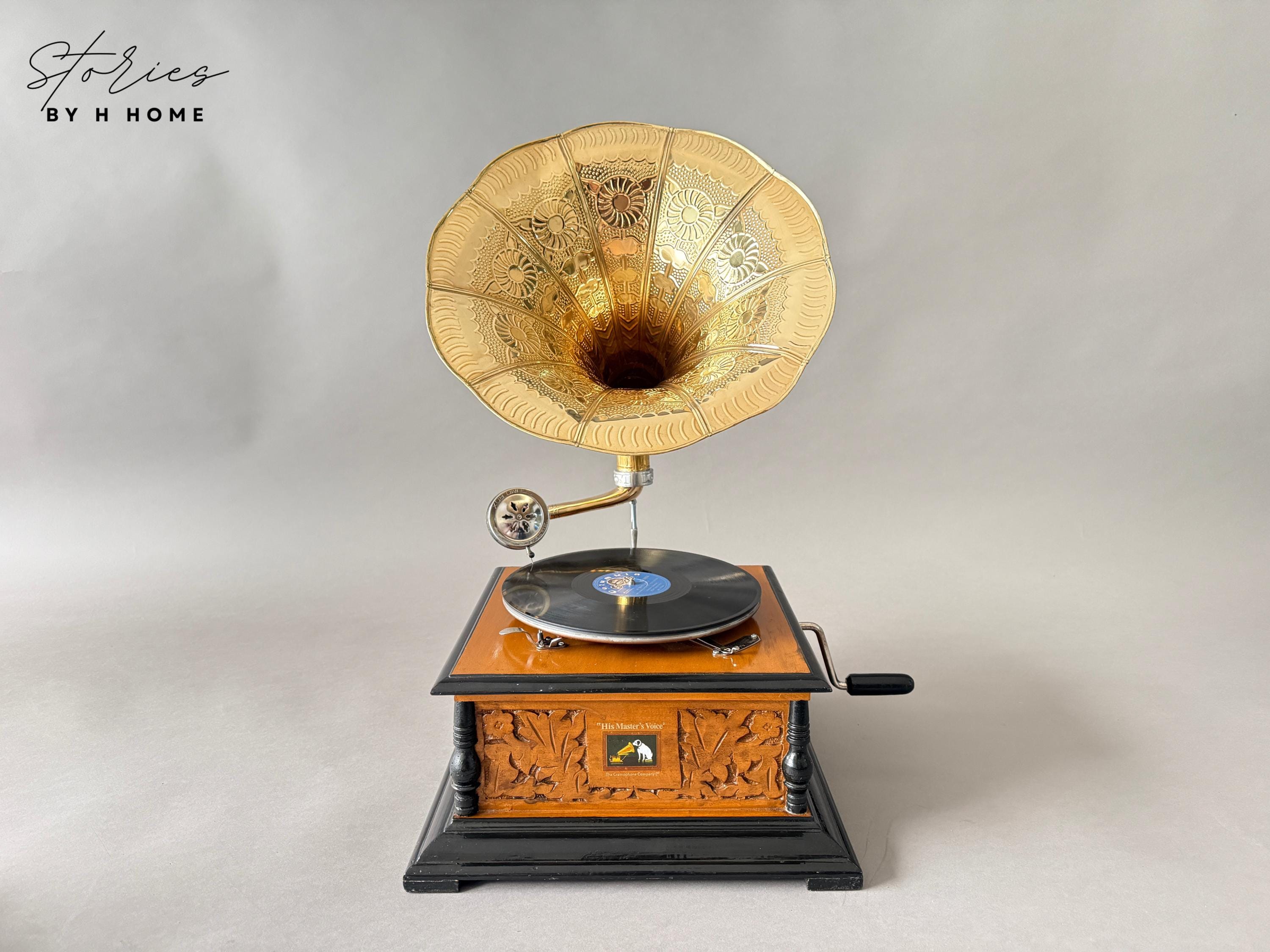 手作りの木製蓄音機：アンティーク真鍮ホーン式蓄音機 - Etsy 日本