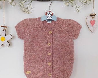 Baby Strickjacke aus Babywolle Alpaka, mega weich und warm in rosa