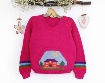 Jersey infantil de punto hecho a mano en color rosa | Jersey para niña con estampado de casas | Jersey de punto talla 116 | Lana | Regalo de ropa infantil