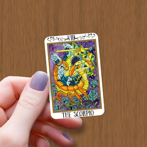 La Tarjeta del Tarot del Zodíaco de Escorpio Pegatina Brillante Impermeable, Pegatina de Vinilo Horóscopo de Escorpio, Calcomanía de Cartas del Tarot, Pegatina de Regalo para el Cumpleaños de un Amigo