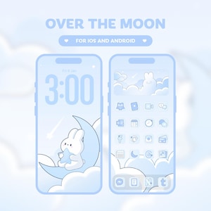 Op de afbeelding: Twee lichtblauwe smartphones met een thema met een konijn op een maan, wolken en sterren. De tekst "OVER THE MOON" en "FOR IOS AND ANDROID" staan bovenaan. Eén telefoon toont de tijd als 3:00.