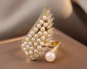 Pearl Ring Gold / Adjustable Ring for Women / Wing Ring / Feather Ring Adjustable / Pearl Ring Dainty / Statement Ring Gold / Pearl Cluster