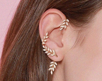 Gold Leaf Ear Cuff / Diamond Wreath Ear Wrap / Laurel Ear Jacket Earrings / 925 Sterling Silver Tree Ear Cuff / Unique Elegant Ear Climber