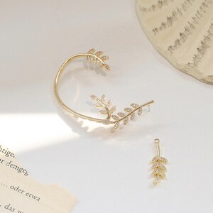 Gold Leaf Ear Cuff / Diamond Wreath Ear Wrap / Laurel Ear Jacket Earrings / 925 Sterling Silver Tree Ear Cuff / Unique Elegant Ear Climber image 3