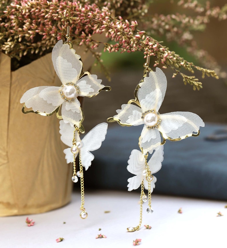 White Butterfly Wedding Earrings / Gold Butterfly Wing White - Etsy
