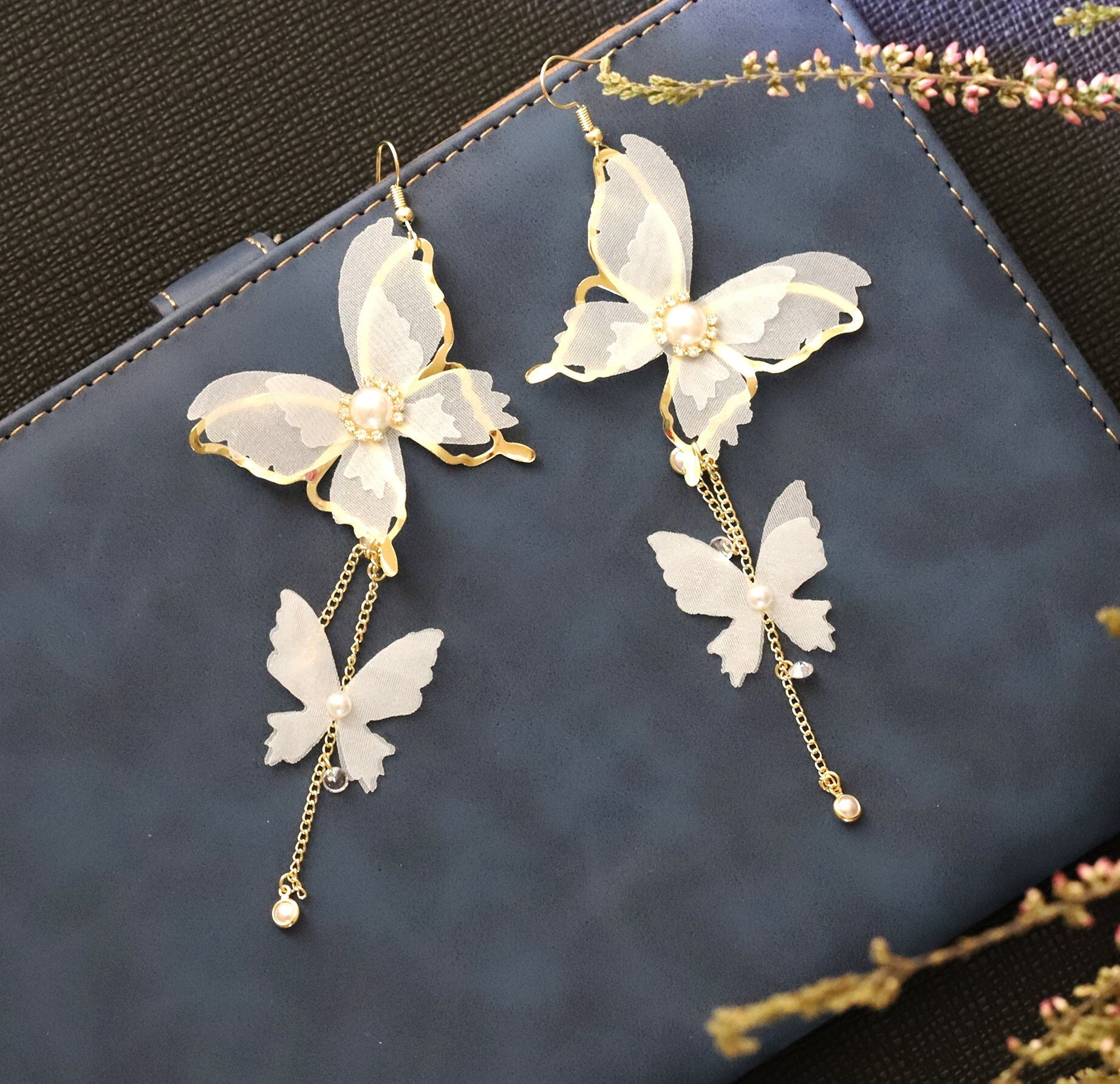 White Butterfly Wedding Earrings / Gold Butterfly Wing White - Etsy