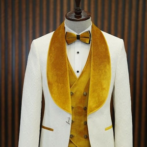 Abiti bianchi, 3 pezzi, slim fit, un bottone, da sposo, da sposo, da festa, giacca e pantalone, abito bianco da uomo, abito in velluto bianco e giallo slim fit da sposo