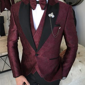 Men Suits ~ Wedding Suit ~ 3 Piece Suits ~ Prom Suits, Slim fit Peak Lapel one Button Tuxedo, Burgundy Red Slim Fit Peak Lapel Tuxedo