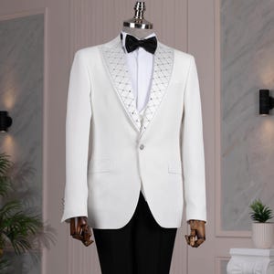 Men Italian Style White Tuxedo Suit, Groom Wedding Peak Collar White Suit, Party Wear Men Tuxedo, White Slim Fit Jacket Vest Pants Suit