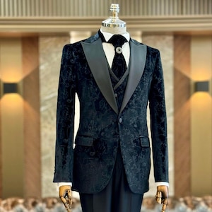 Men Suits Black Velvet 3 Piece Slim Fit One Button Wedding Groom Party Wear Coat Pant,  Men&#39;s Prom Suit, Black Italian-Cut Slim Fit Suit