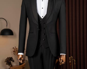 Esmoquin negro de corte ajustado: traje italiano de 3 piezas para hombre.