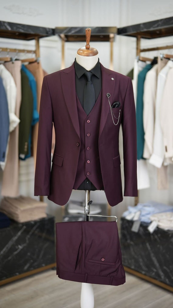 Burgundy Slim Fit Three Piece Suit | Burgundy suit wedding, Wedding suits  groom, Burgundy suit men