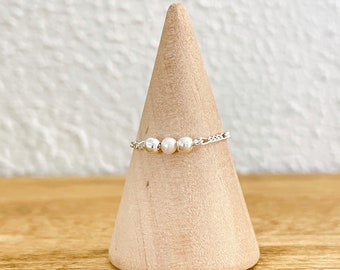 925 silver chain ring for women or girls, freshwater pearl or gemstone charm.