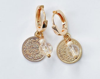 Ring earrings 15mm gold plated, medallion and crushed glass beads