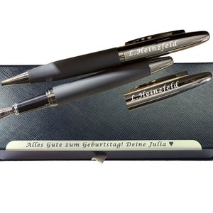 Schreibset BLACK ELEGANCE mit Gravur Füller schwarze Geschenkbox Schublade & Schmuckkante - Gun-Metall-Optik gummierter Griffzone PS7