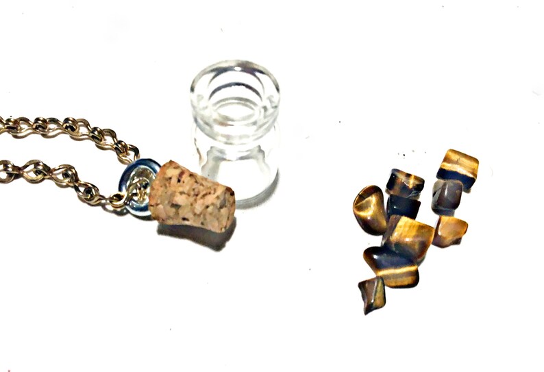 Tiger\u2019s Eye glass vial