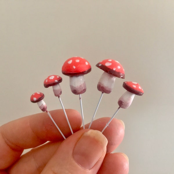 Ensemble de mini champignons de terrarium - Champignons féeriques du jardin - Champignons miniatures en argile séchés à l'air