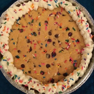 9” Chocolate Chip Cookie Cake
