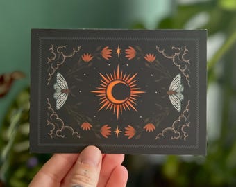Carte postale Soleil et Lune, mini-impression d'art A6, art bohème, carte spirituelle, postcrossing, impression de scène nocturne, carte de lune, papillon et lune, carte sombre