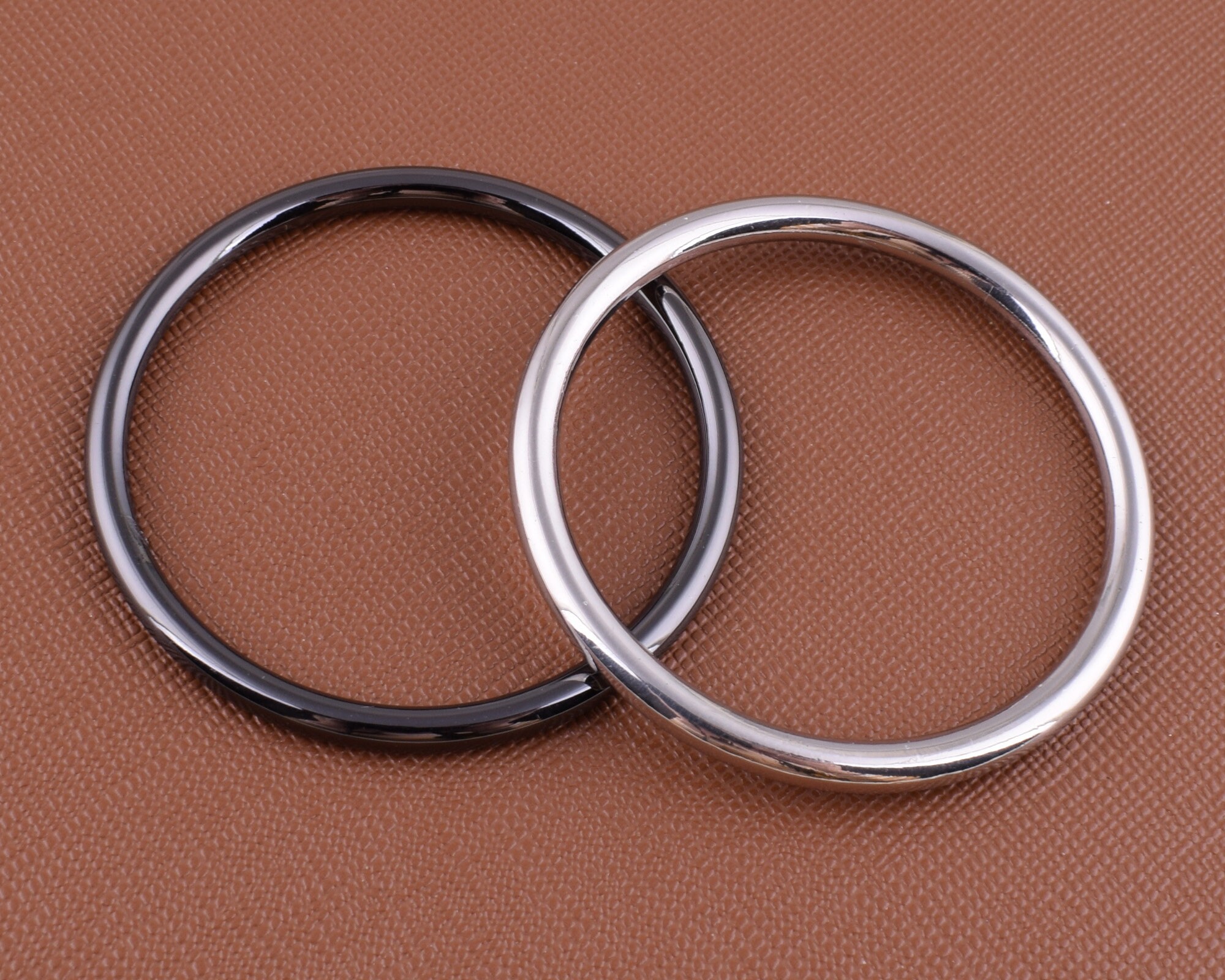 Metal O Rings, 12pcs 38mm(1.5) ID 4.6mm Thick Non-Welded O-Rings, Black