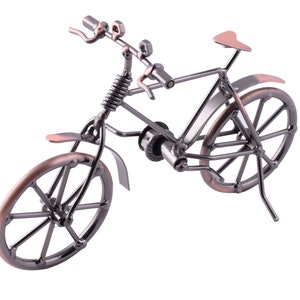 Metal Bike Model Craft,Copper Bicycle Figurine for Friend Gift,Miniature Home Office Decoration Boy Birthday Toy Present Desktop Crafts